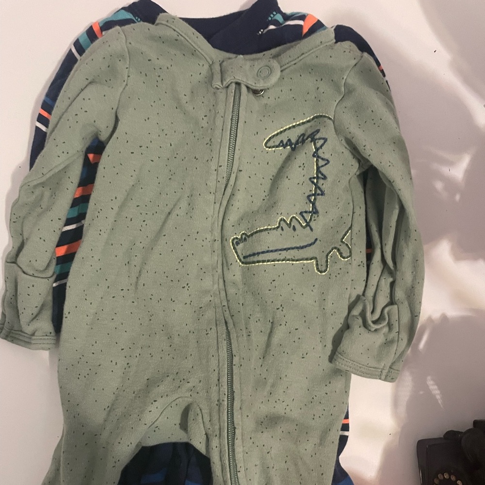 Footed pajamas bundle